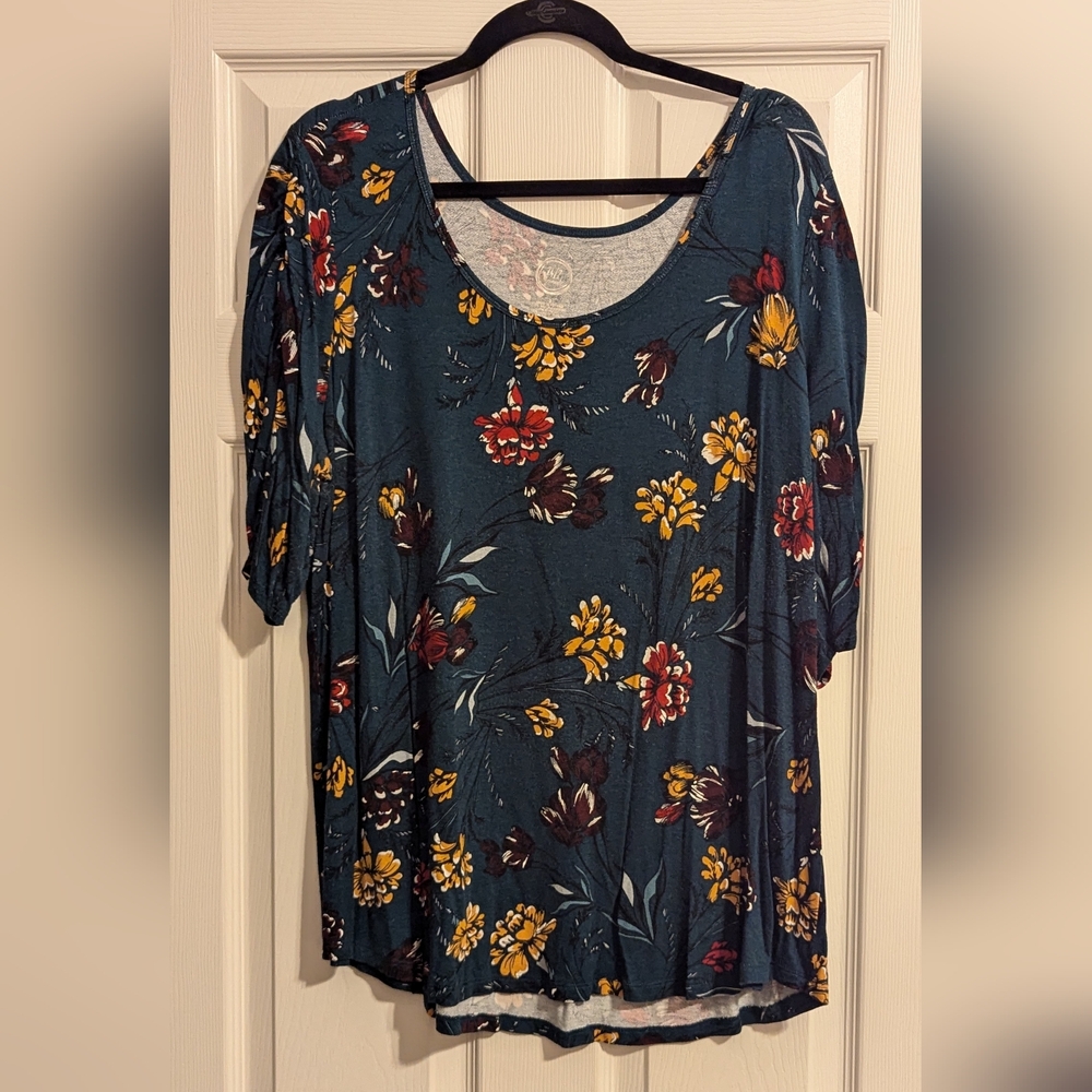 Maurices 3/4 Length Sleeve Top size 2